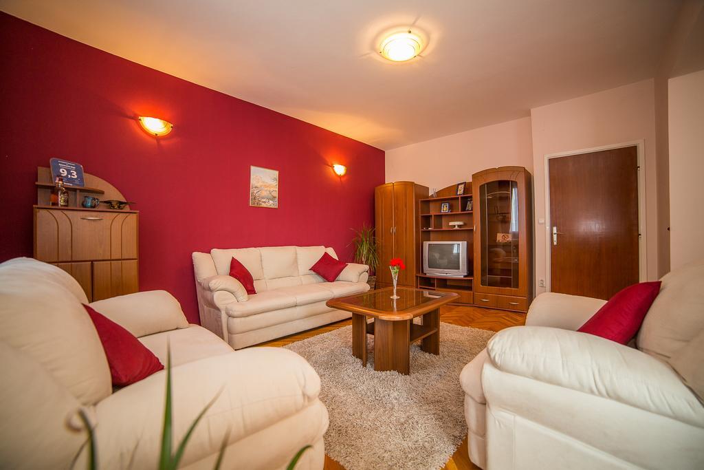 Apartments Maja Dugi Rat Bagian luar foto
